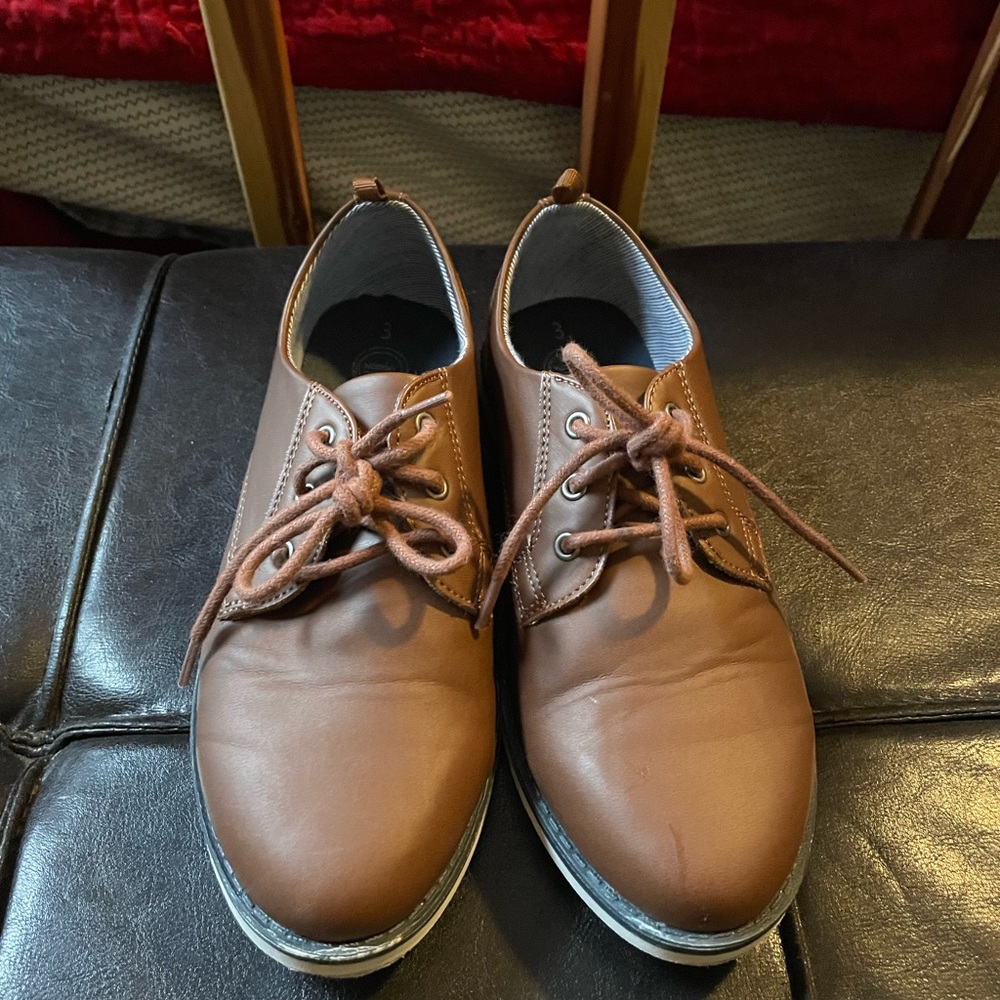 Boys dress shoe size 3
